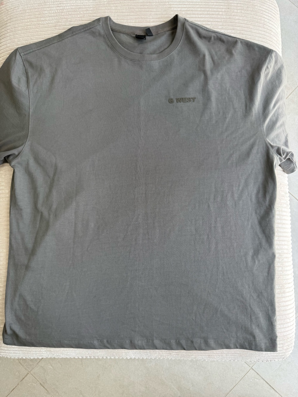 Men's Gray Long Sleeve Crewneck Tee